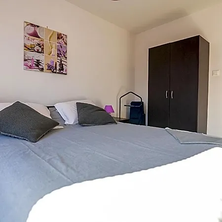 Apartamento Le Mazagran Saint-Paul-Trois-Châteaux